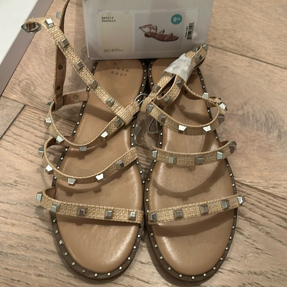 Target, a new day, Astrid sandals size 9 1/2 new with tags!
